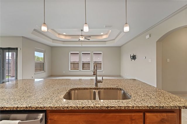 2109 Crystal Bay Dr, Corpus Christi, TX 78414