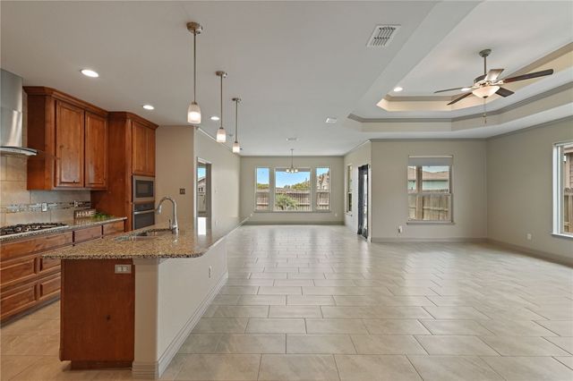 2109 Crystal Bay Dr, Corpus Christi, TX 78414