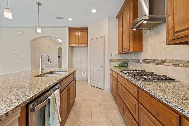 2109 Crystal Bay Dr, Corpus Christi, TX 78414