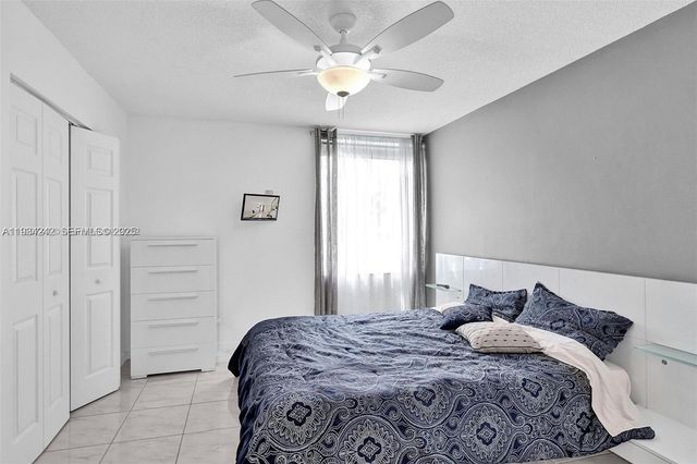 250 180th Dr 155, Sunny Isles Beach, FL 33160