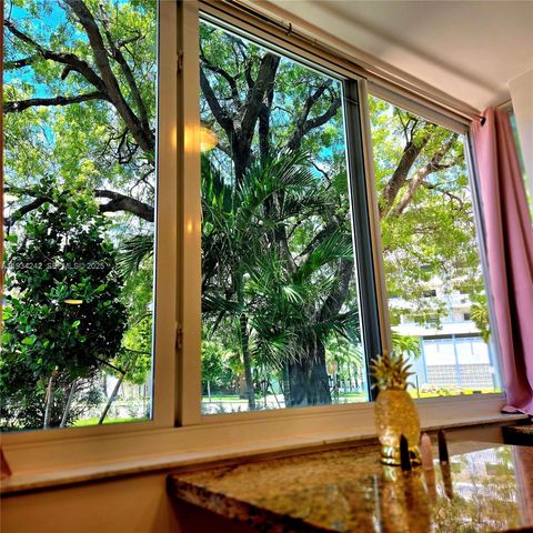 250 180th Dr 155, Sunny Isles Beach, FL 33160