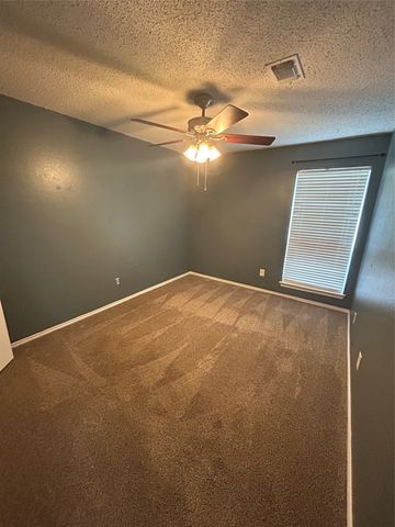 2609 N Casa Blanca Court, Arlington, TX 76015