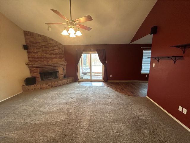 2609 N Casa Blanca Court, Arlington, TX 76015