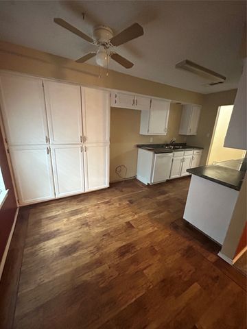 2609 N Casa Blanca Court, Arlington, TX 76015