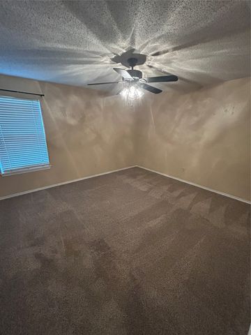 2609 N Casa Blanca Court, Arlington, TX 76015