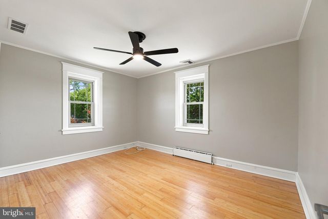 104 FRANKFORD AVE, Blackwood, NJ 08012