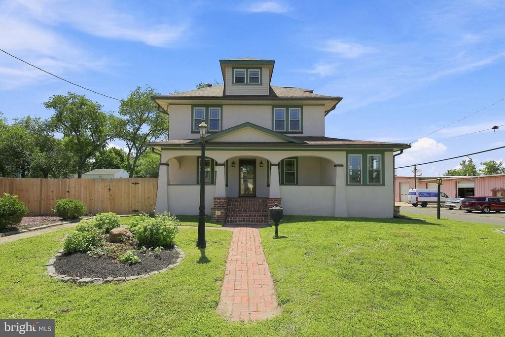 104 FRANKFORD AVE, Blackwood, NJ 08012 — exterior