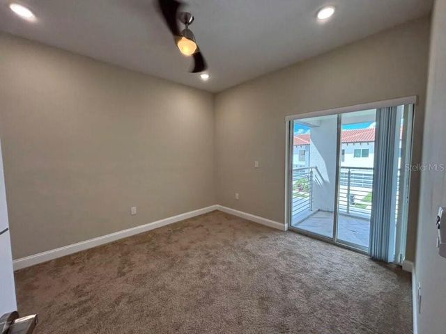 2005 GREENBRIAR TERRACE, Davenport, FL 33837