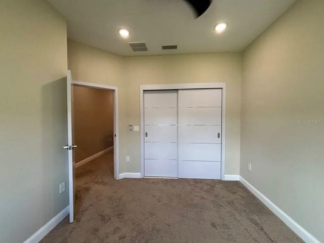 2005 GREENBRIAR TERRACE, Davenport, FL 33837