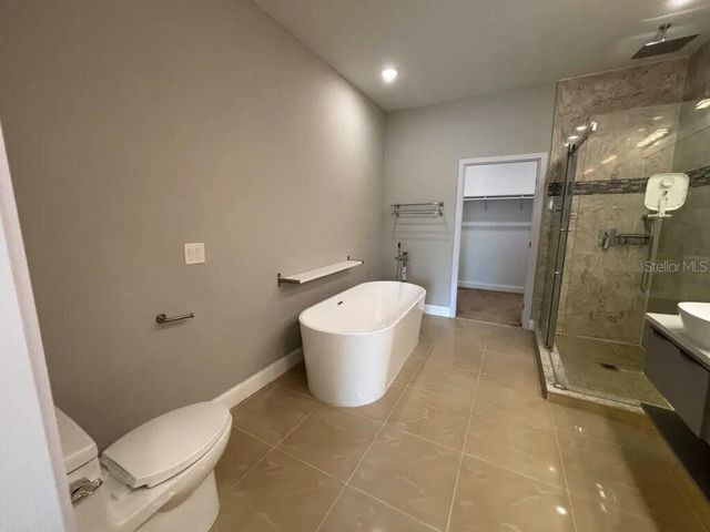 2005 GREENBRIAR TERRACE, Davenport, FL 33837