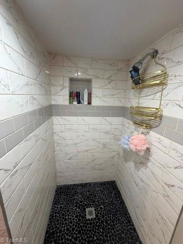 808 Donnell Street, Kernersville, NC 27284