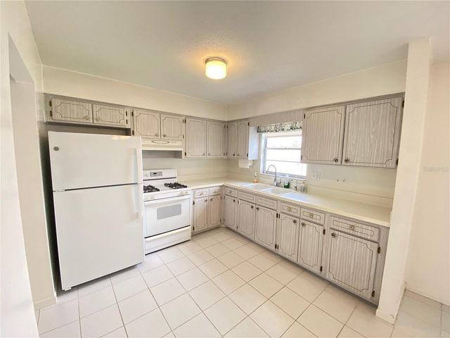 5105 ROSE PLACE N, Pinellas Park, FL 33782
