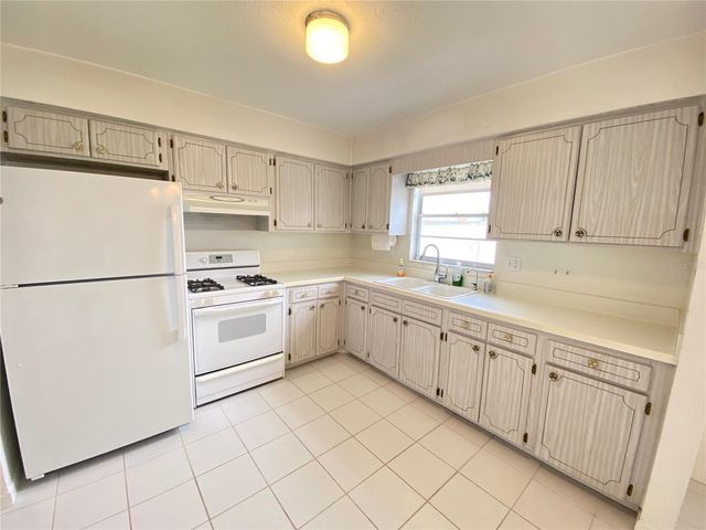 5105 ROSE PLACE N, Pinellas Park, FL 33782