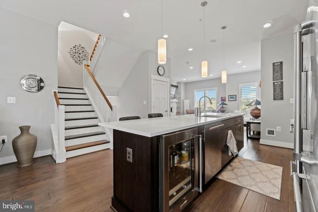 113 DYER CT., Herndon, VA 20170