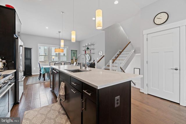 113 DYER CT., Herndon, VA 20170