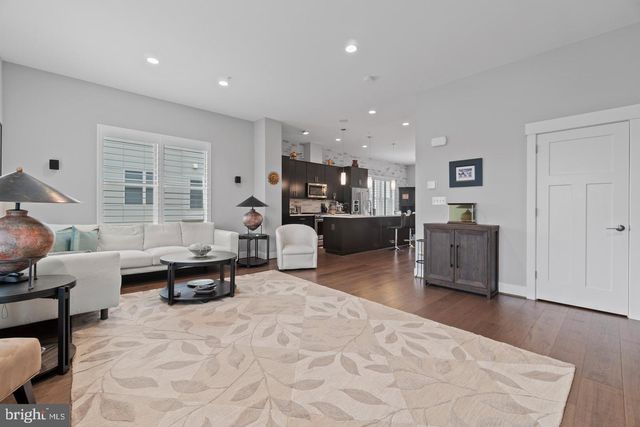 113 DYER CT., Herndon, VA 20170