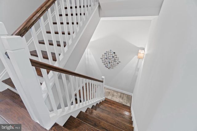 113 DYER CT., Herndon, VA 20170