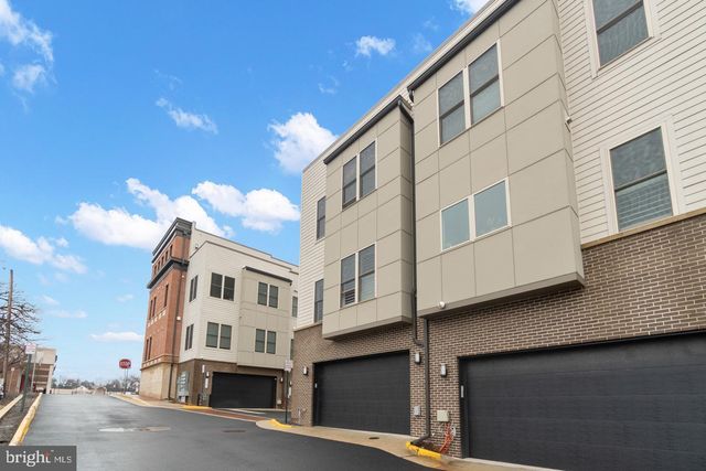 113 DYER CT., Herndon, VA 20170