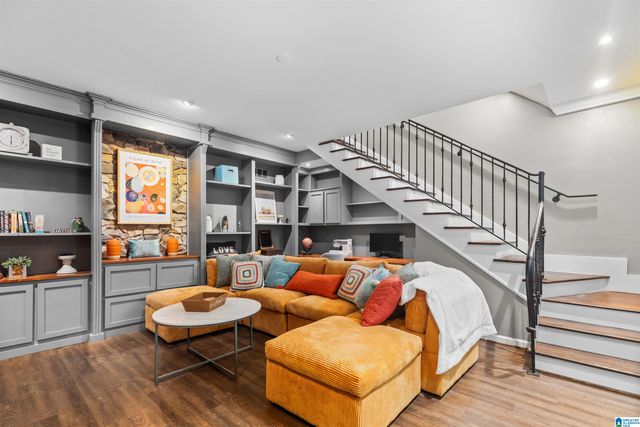 2557 MOUNTAIN WOODS DRIVE, Vestavia Hills, AL 35216