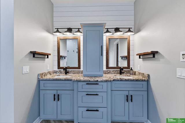 15690 S HWY 31 Highway, Gretna, NE 68028