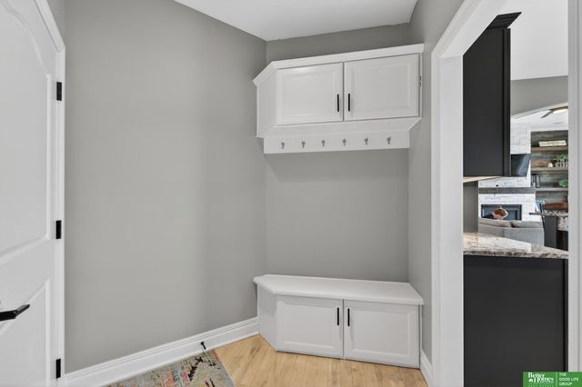 15690 S HWY 31 Highway, Gretna, NE 68028