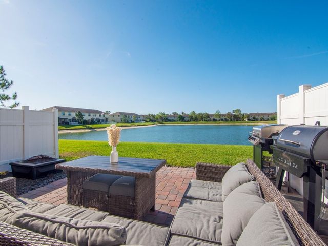 9842 E Villa Circle, Vero Beach, FL 32966