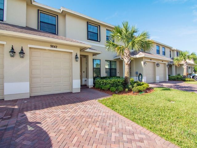 9842 E Villa Circle, Vero Beach, FL 32966