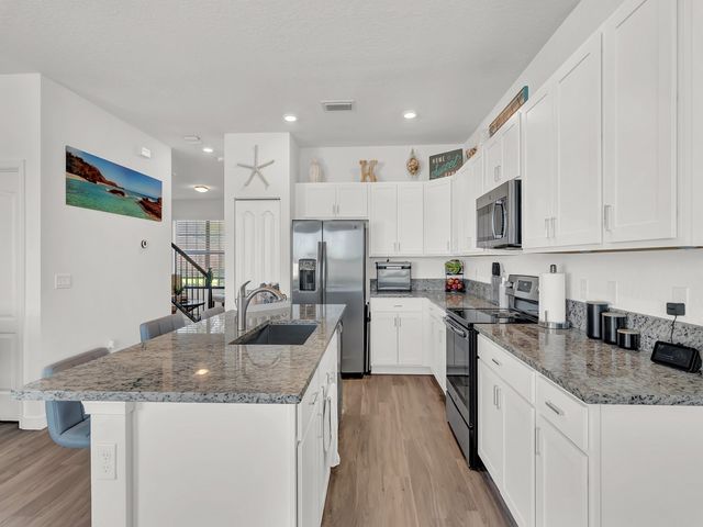 9842 E Villa Circle, Vero Beach, FL 32966