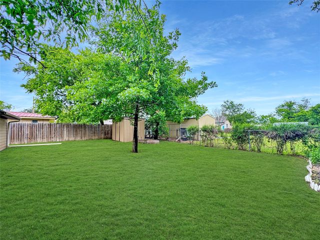 115 N Davies Street, Dublin, TX 76446