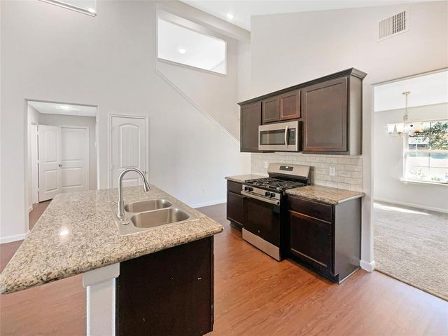 29 Rodeo Bend Drive, Manvel, TX 77578
