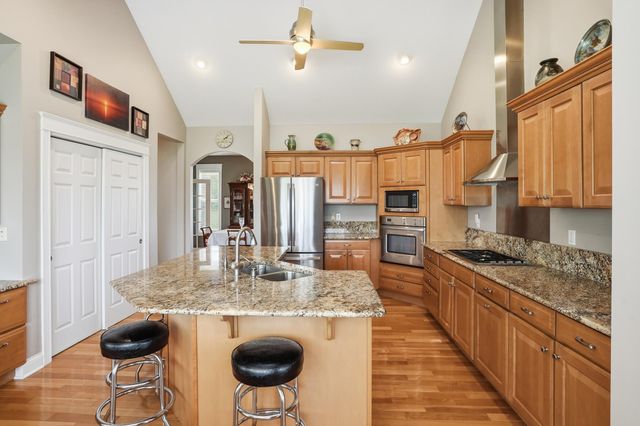 2100 Wittmer Lane, Valparaiso, IN 46383