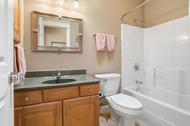 2100 Wittmer Lane, Valparaiso, IN 46383