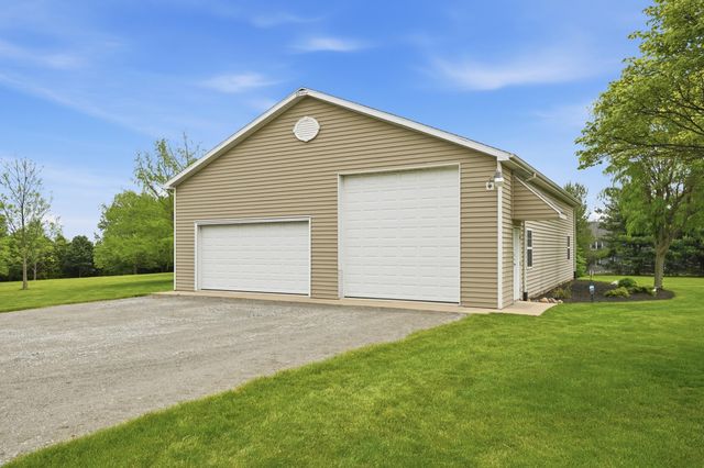 2100 Wittmer Lane, Valparaiso, IN 46383