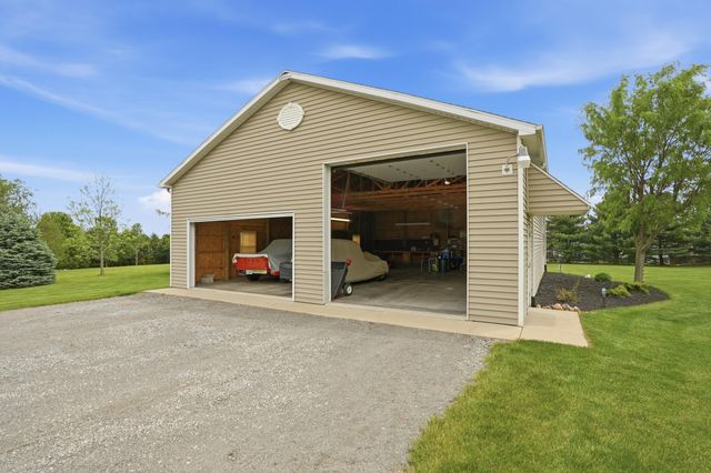 2100 Wittmer Lane, Valparaiso, IN 46383