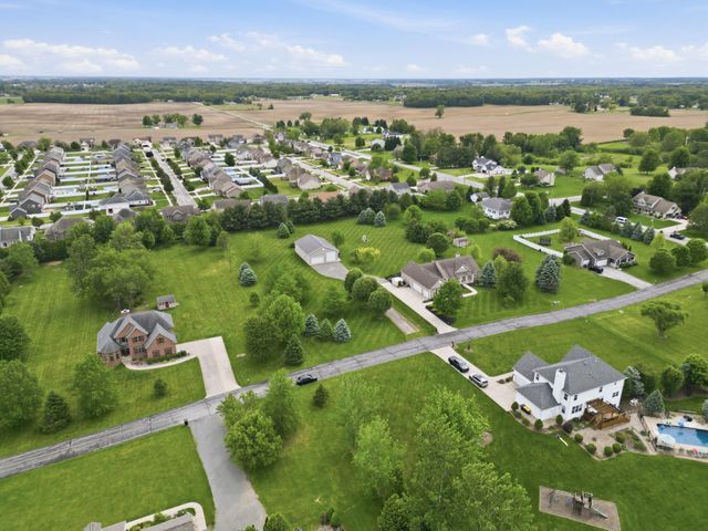 2100 Wittmer Lane, Valparaiso, IN 46383