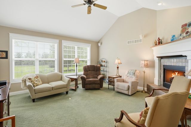 2100 Wittmer Lane, Valparaiso, IN 46383