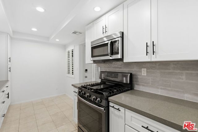 2018 Griffith Park Boulevard 203, Los Angeles, CA 90039
