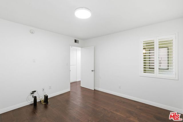 2018 Griffith Park Boulevard 203, Los Angeles, CA 90039