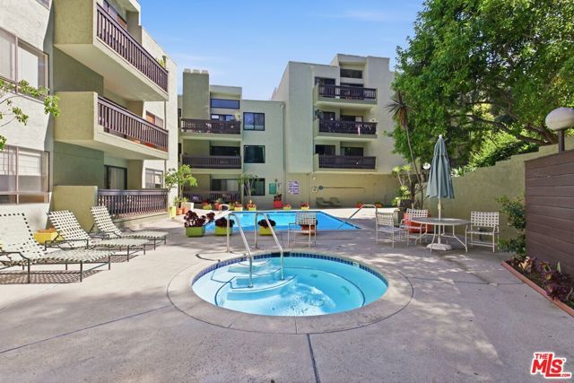2018 Griffith Park Boulevard 203, Los Angeles, CA 90039