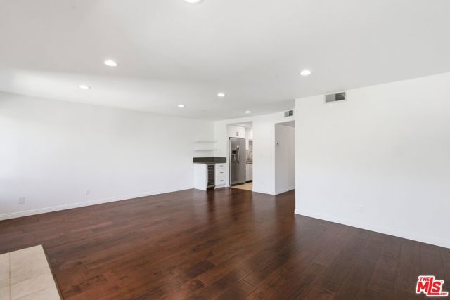 2018 Griffith Park Boulevard 203, Los Angeles, CA 90039