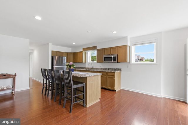 8915 IGOE ST, Lorton, VA 22079
