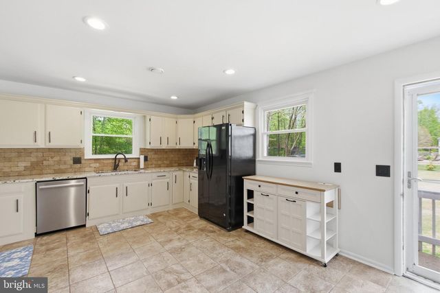8915 IGOE ST, Lorton, VA 22079