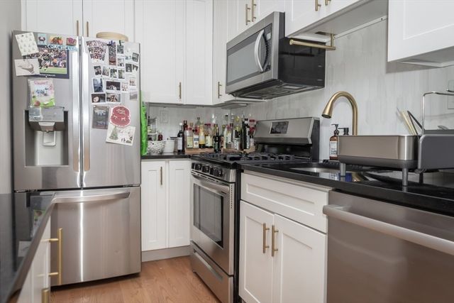 354 N Main Street 213, Andover, MA 01810
