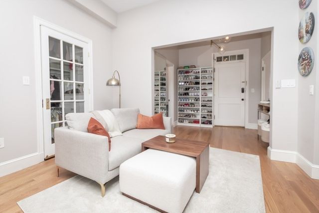 354 N Main Street 213, Andover, MA 01810