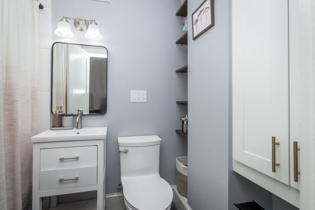 354 N Main Street 213, Andover, MA 01810