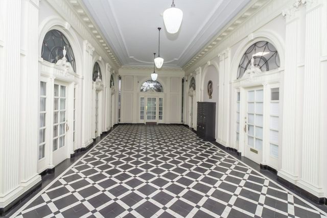 354 N Main Street 213, Andover, MA 01810