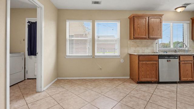3119 Kathleen Drive, Mont Belvieu, TX 77523