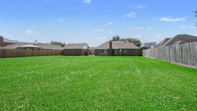 3119 Kathleen Drive, Mont Belvieu, TX 77523