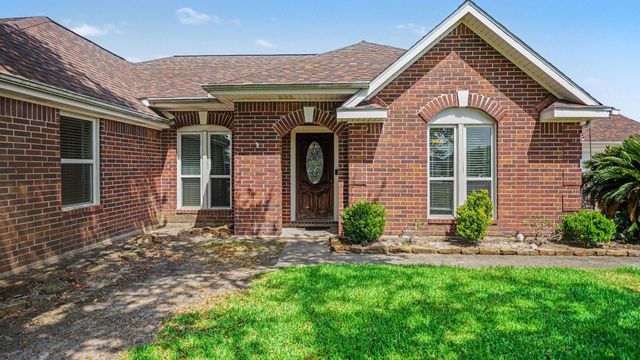 3119 Kathleen Drive, Mont Belvieu, TX 77523