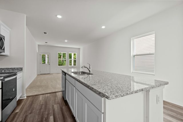 141 Covey Rise Dr, Aynor, SC 29511
